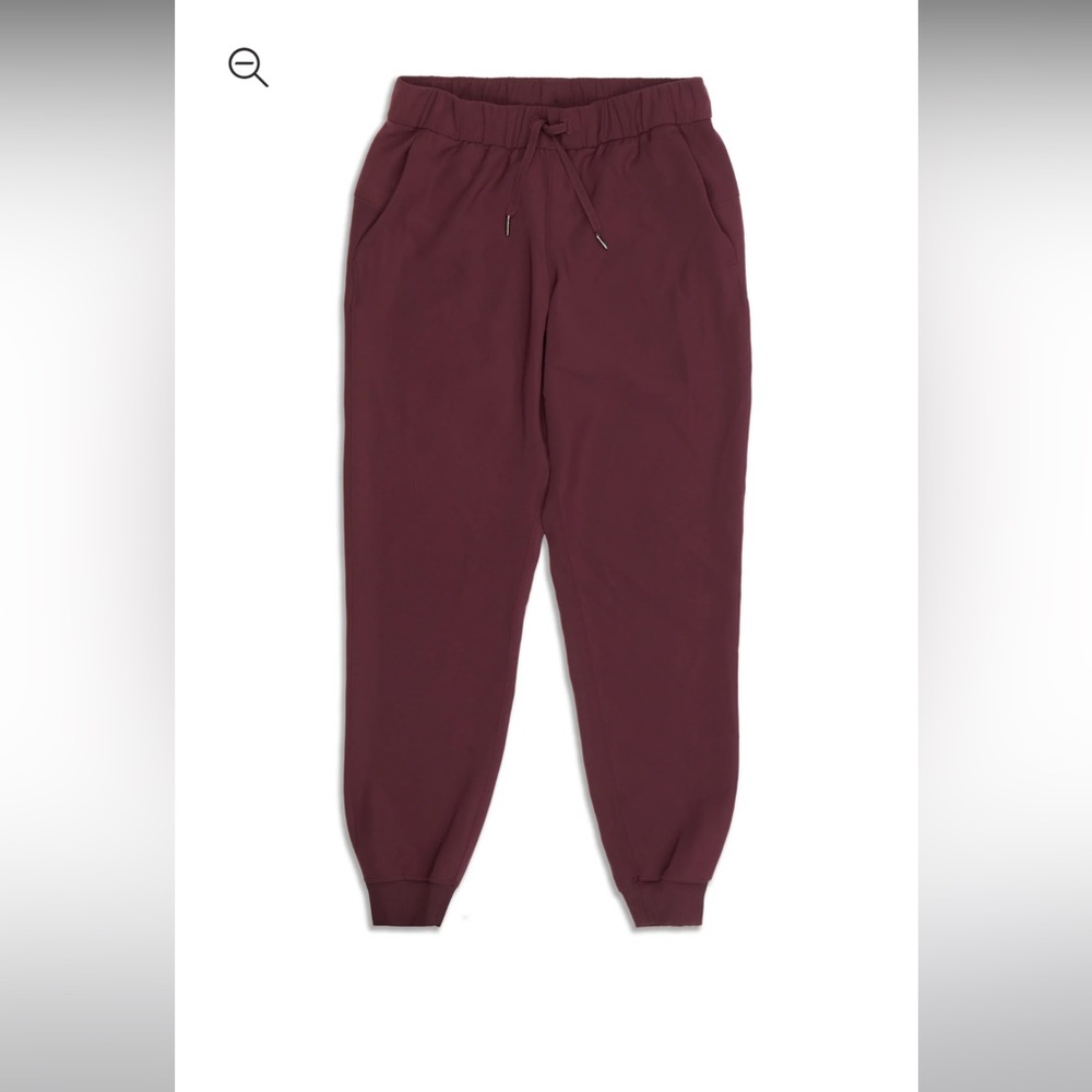 Lululemon On The Fly Jogger
